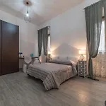 Appartamento Guesthost - Ad Un Passo Da Borghese Roma