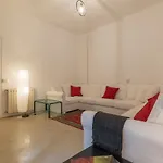 Guesthost - Ad Un Passo Da Borghese Apartment Rome