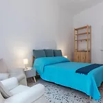 Guesthost - Ad Un Passo Da Borghese Apartment Rome