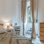Guesthost - Ad Un Passo Da Borghese Rome