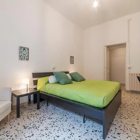 Ad Un Passo Da Borghese