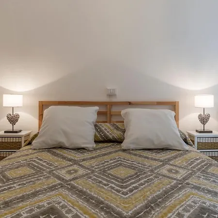 Guesthost - Ad Un Passo Da Borghese Apartamento *